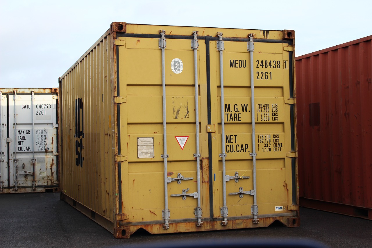 How to Use Clear Storage Containers for Better Visibility